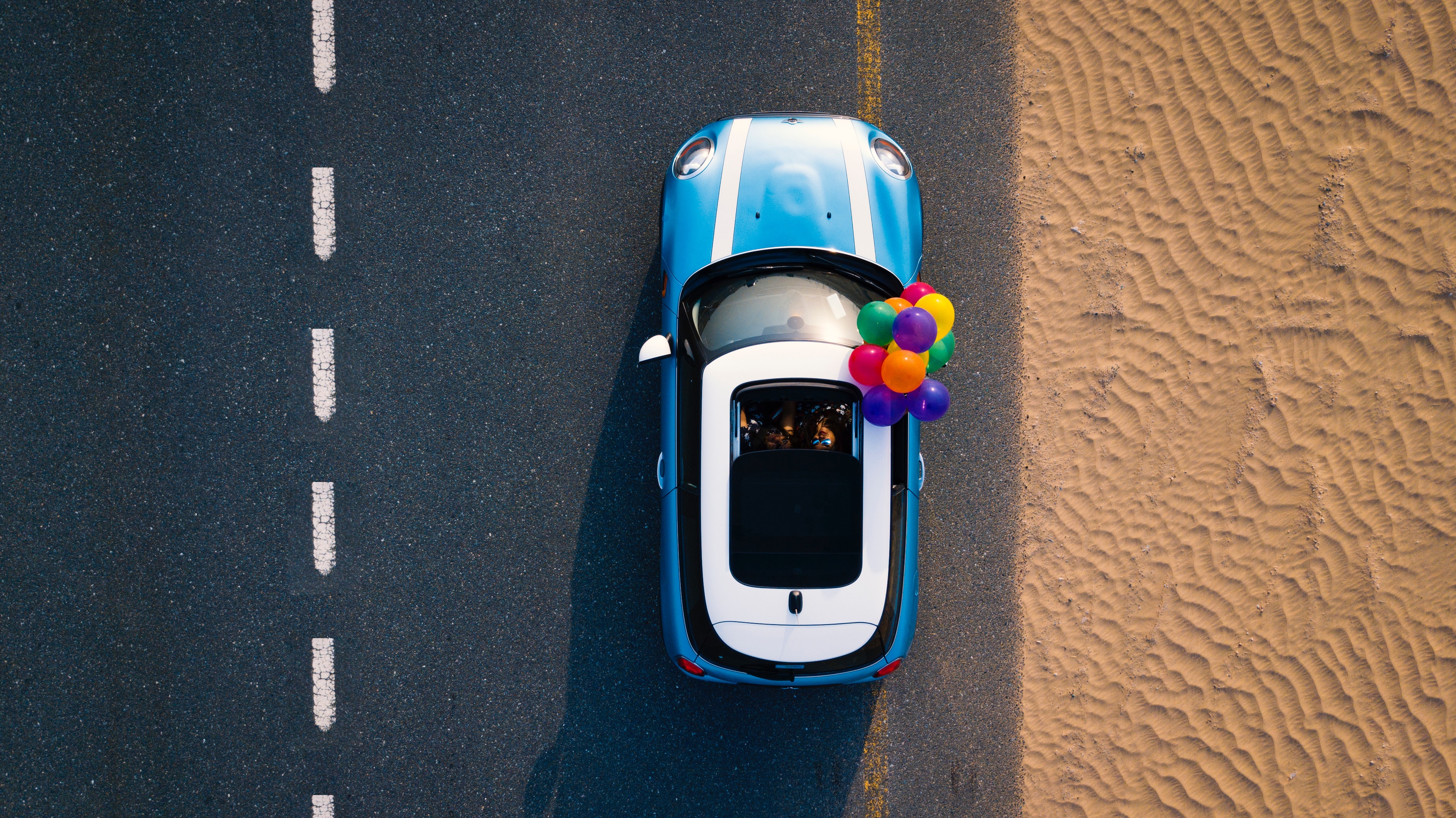 balloons-daylight-dji-1552224.jpg