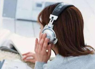 托福听力方法 踏踏实实听写和背单词