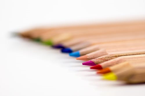 creative-desk-pens-school.jpg