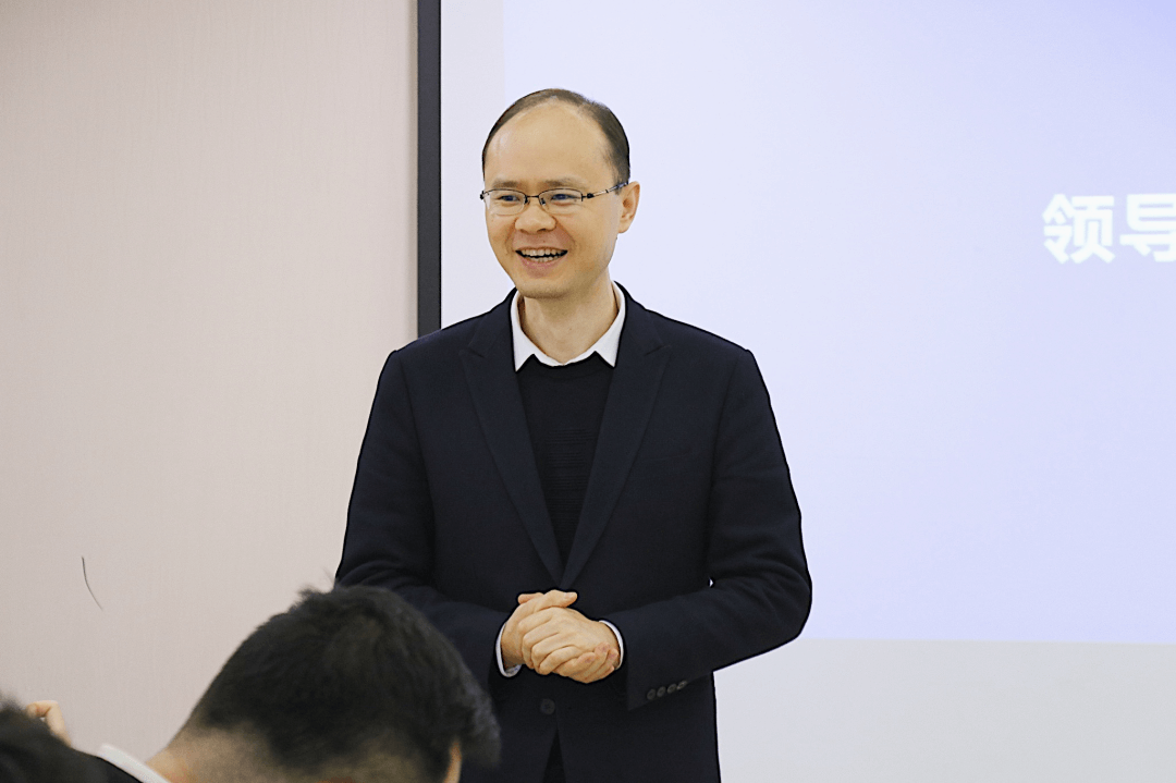 集团运营官兼北京学校校长&北京留学总经理 李建 老师