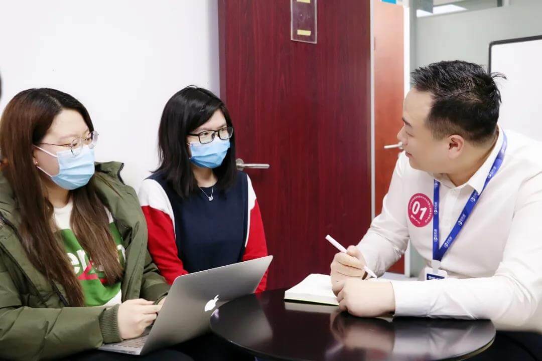 新航道前程留学北京公司第二届销售技能大赛情景模拟环节
