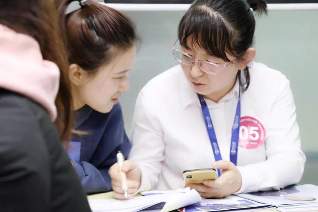 新航道前程留学北京公司第二届销售技能大赛情景模拟环节