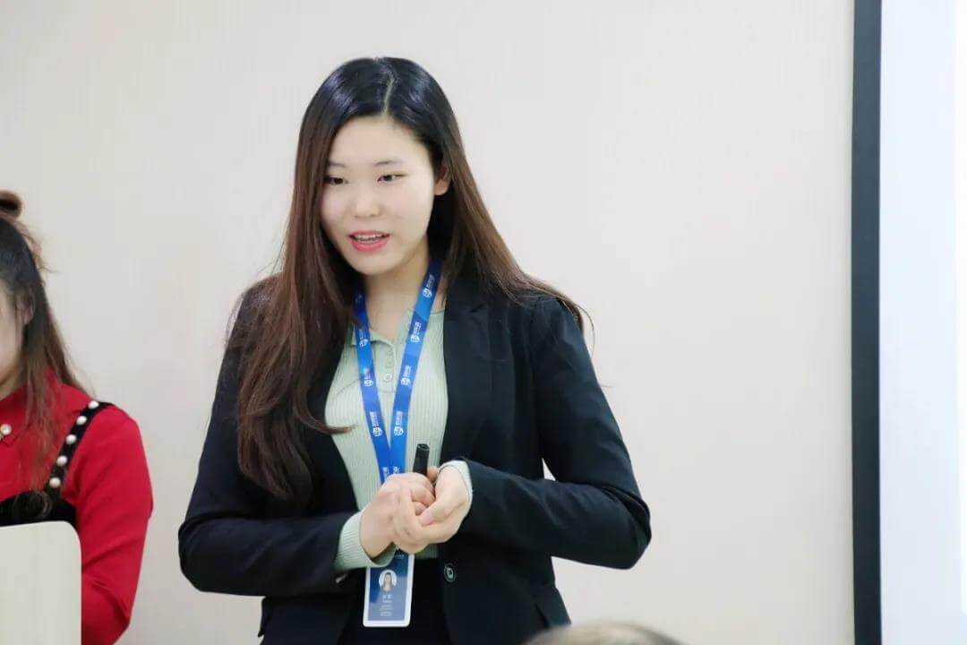 新航道前程留学北京公司第二届销售技能大赛主题演讲