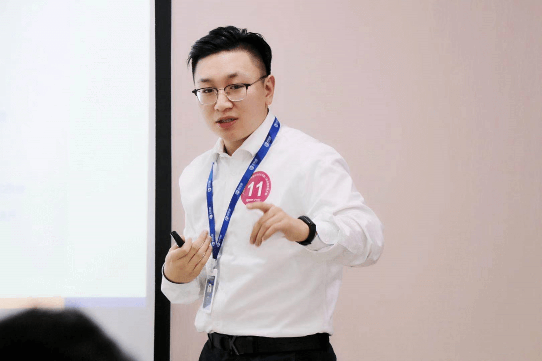 新航道前程留学北京公司第二届销售技能大赛主题演讲