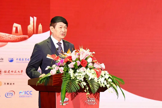 用英语讲中国故事