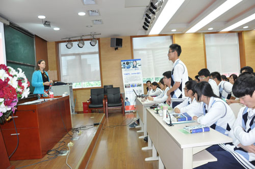 https://webms3.xhd.cn/u/cms/shanghai/201405/26142758wtvl.jpg