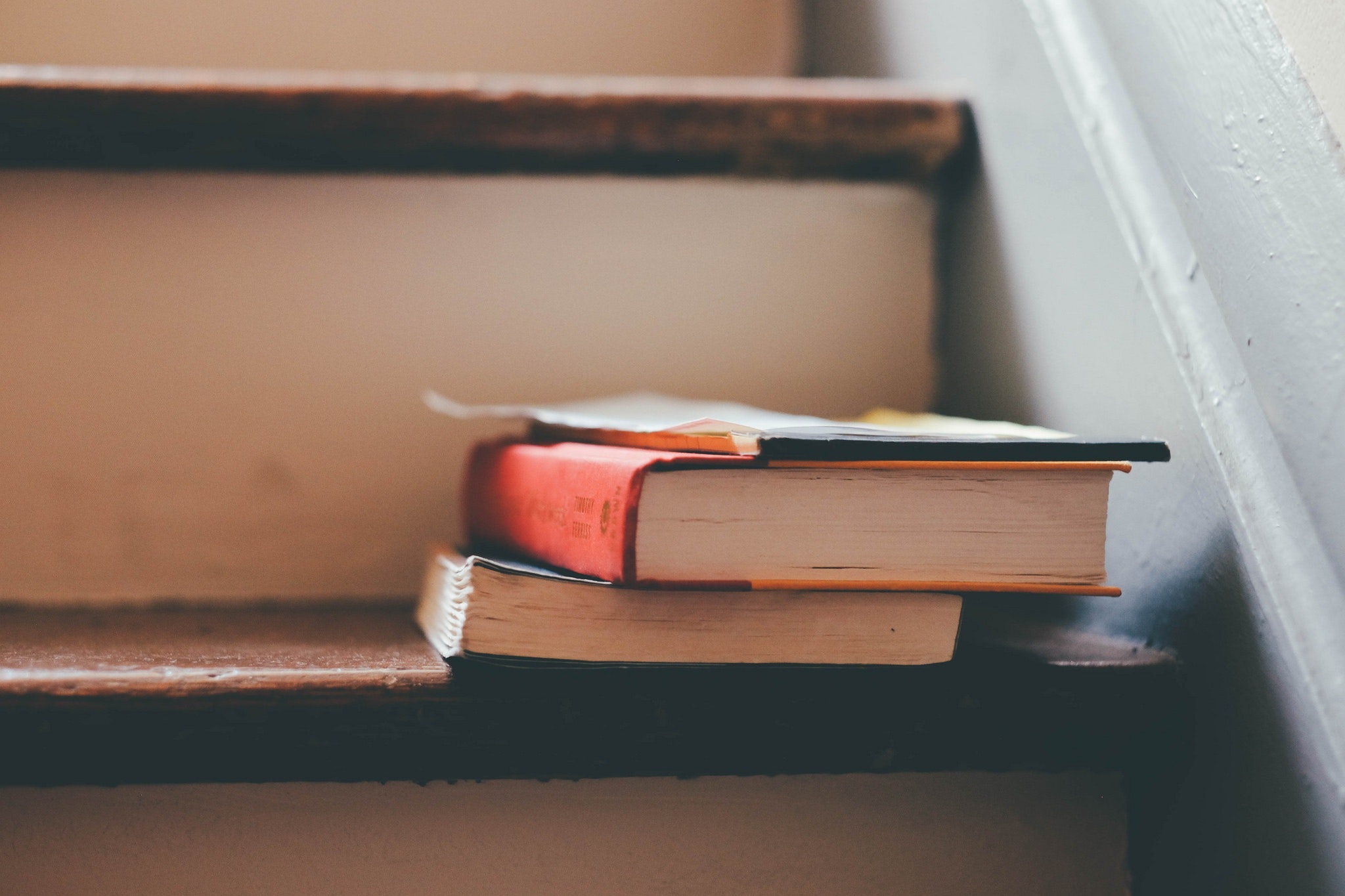 books-education-indoors-159675 (2).jpg